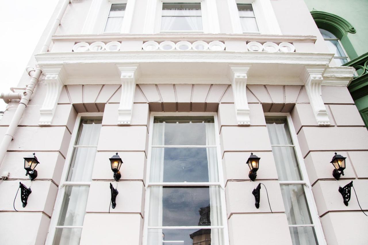 The Rosewood Pensión
